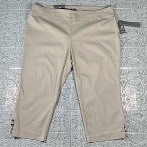 JM Collection Cream Capri Pants Comfort Waistband With Button Tabs Sz 3X NWT